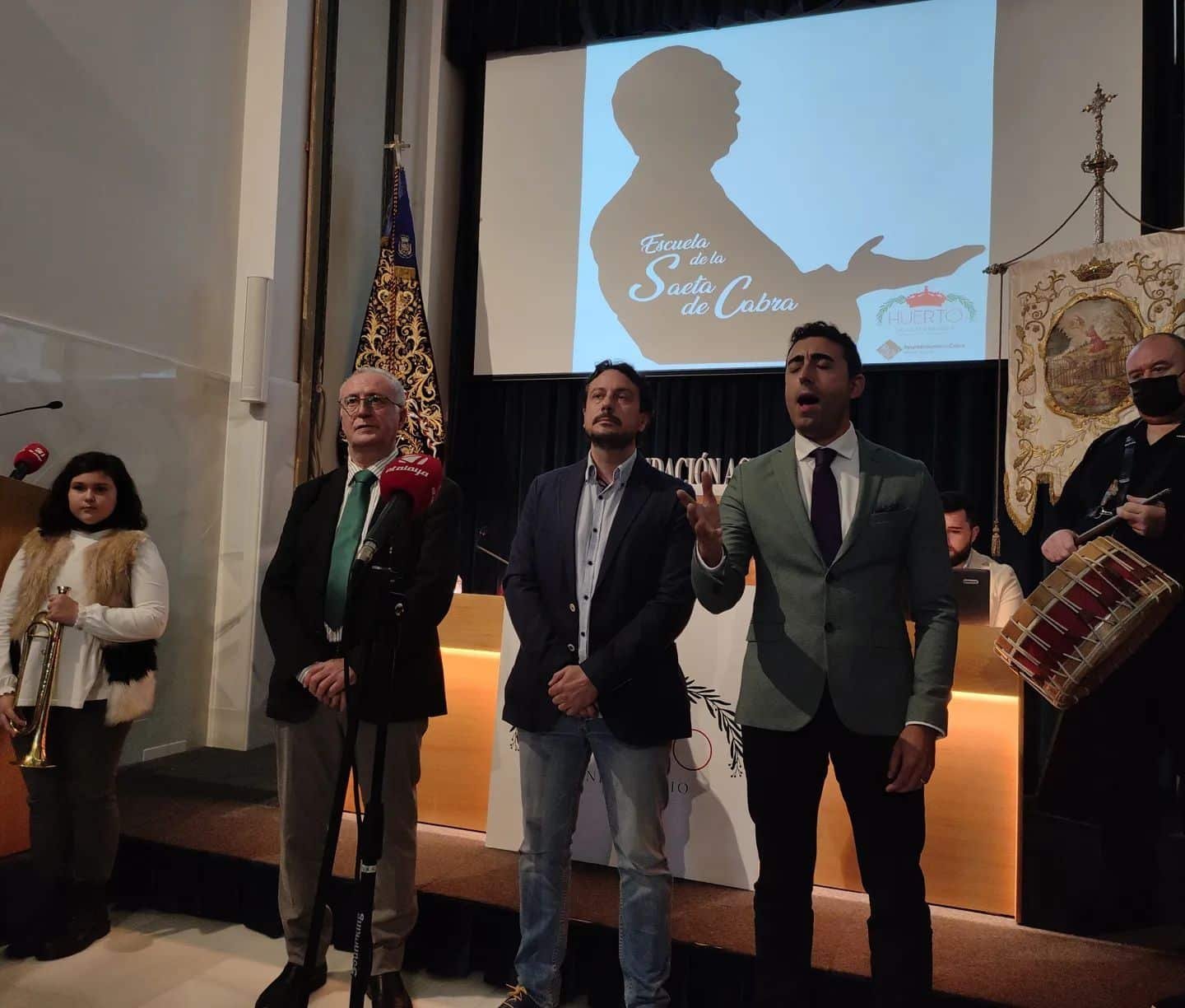 La Hermandad de la Oración en el Huerto presentó la escuela de la saeta de Cabra