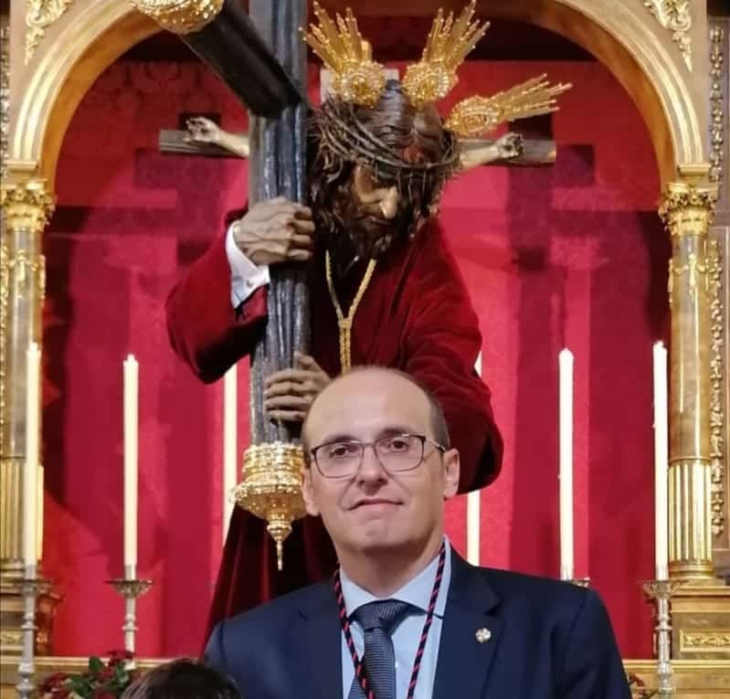 Pregonero de la Semana Santa de Cabra 2025 y cofrade de honor
