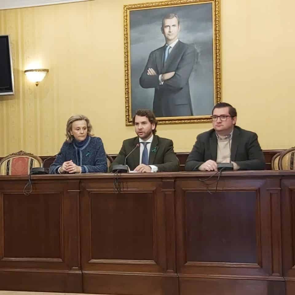 Firmado el convenio entre el Ayuntamiento y la Agrupación de Cofradías